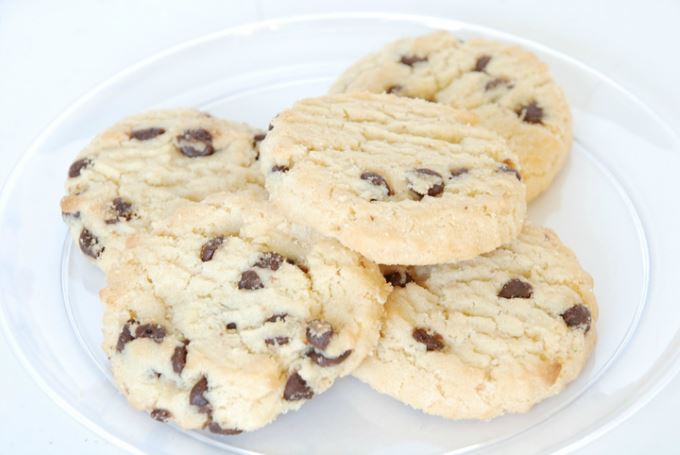 Holiday Cookies - Chocolate Chip Cookie