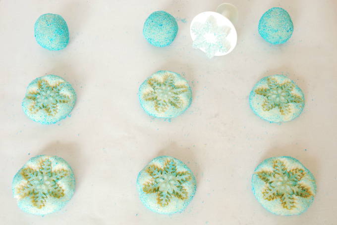 Frozen Snowflake Sugar Cookies - Bake