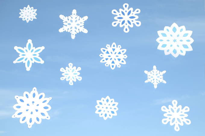 Window Snowflakes | yesilovewalmart.com