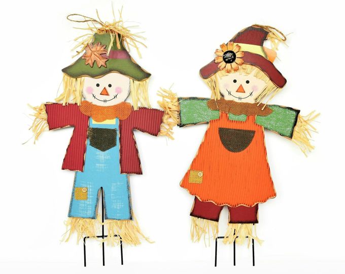 fall-scarecrows-pumpkins-wood-scarecrows